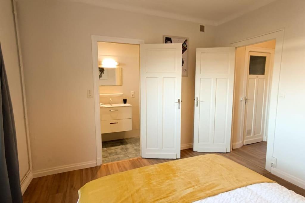 Foucault - Appartements - Au Coeur De Lourdes Exterior foto